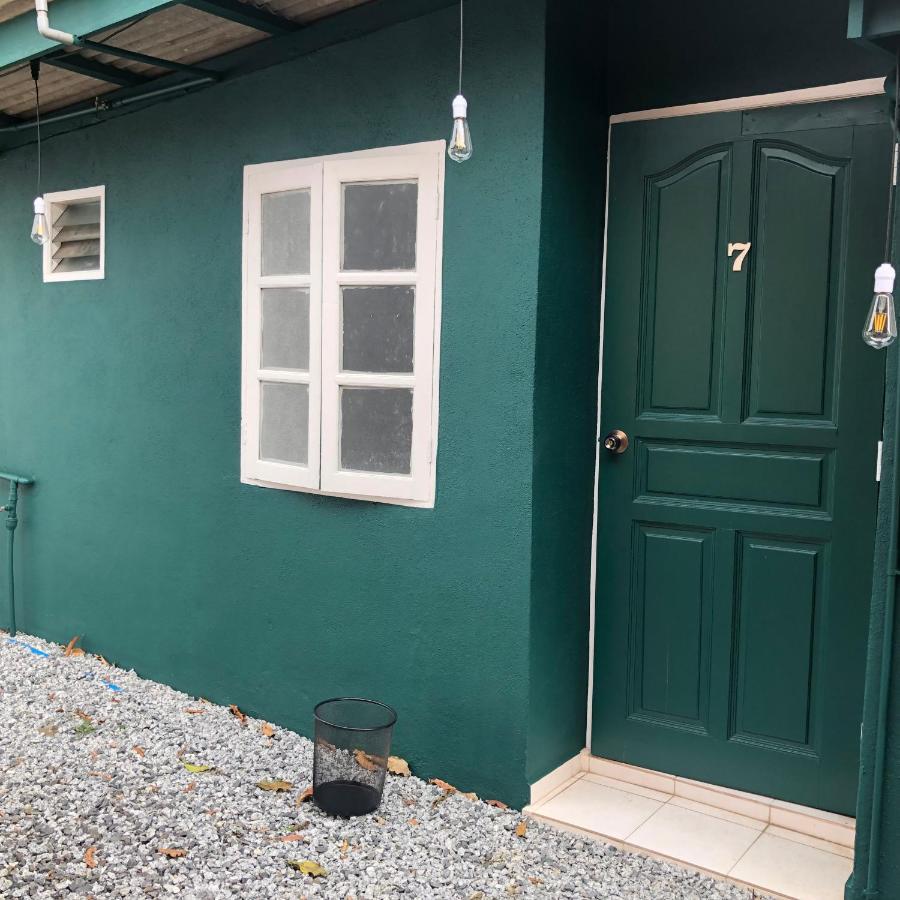 Rumah Tepi Istana Kuala Terengganu Zewnętrze zdjęcie